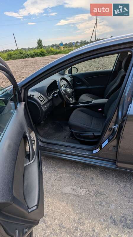 Универсал Toyota Avensis 2009 в Стрые