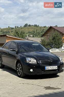 Седан Toyota Avensis 2008 в Лазещині