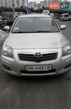 Седан Toyota Avensis 2008 в Києві