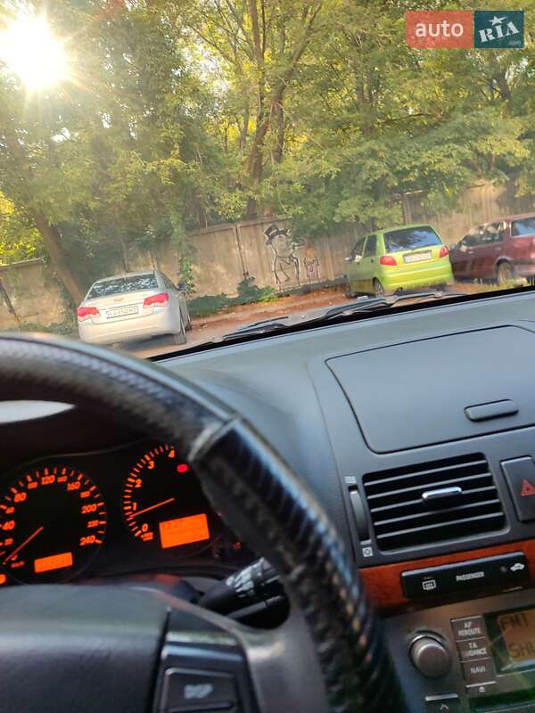 Седан Toyota Avensis 2007 в Киеве