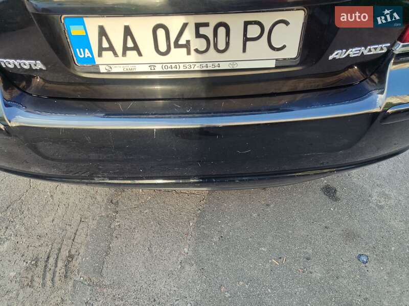 Седан Toyota Avensis 2007 в Киеве