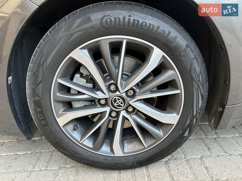 Универсал Toyota Avensis 2016 в Ивано-Франковске