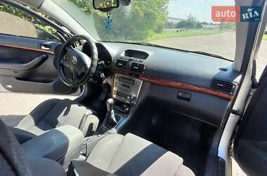 Седан Toyota Avensis 2003 в  фото 4 Седан Toyota Avensis 2003 в