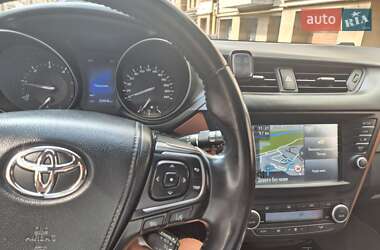 Универсал Toyota Avensis 2016 в 