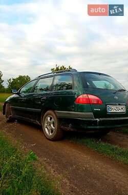 Универсал Toyota Avensis 2002 в Кодыме
