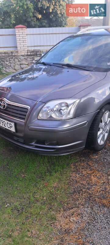 Универсал Toyota Avensis 2005 в Звягеле фото Универсал Toyota Avensis 2005 в Звягеле