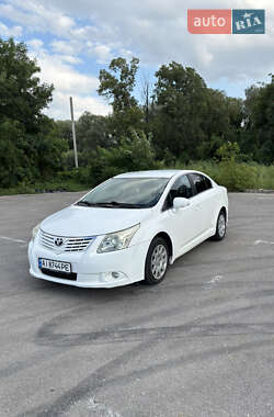 Седан Toyota Avensis 2010 в Киеве