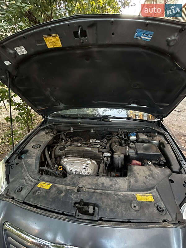 Лифтбек Toyota Avensis 2004 в Кривом Роге фото 15 Лифтбек Toyota Avensis 2004 в Кривом Роге