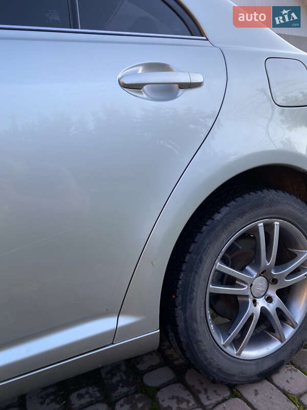 Седан Toyota Avensis 2007 в Виннице