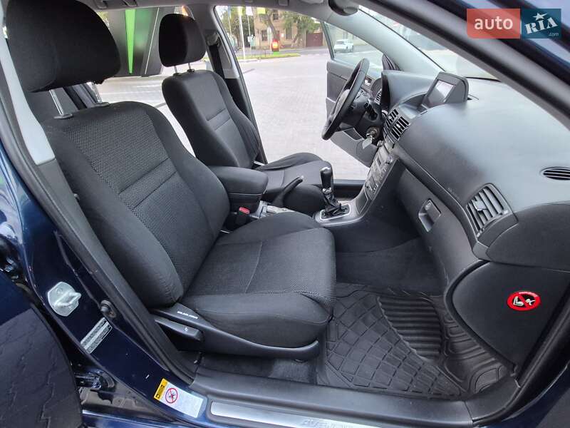 Универсал Toyota Avensis 2003 в Одессе