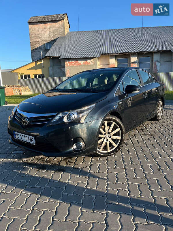 Седан Toyota Avensis 2011 в Миколаєві
