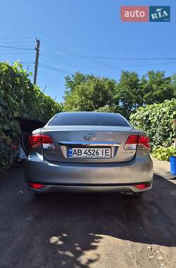 Седан Toyota Avensis 2012 в Ободовке