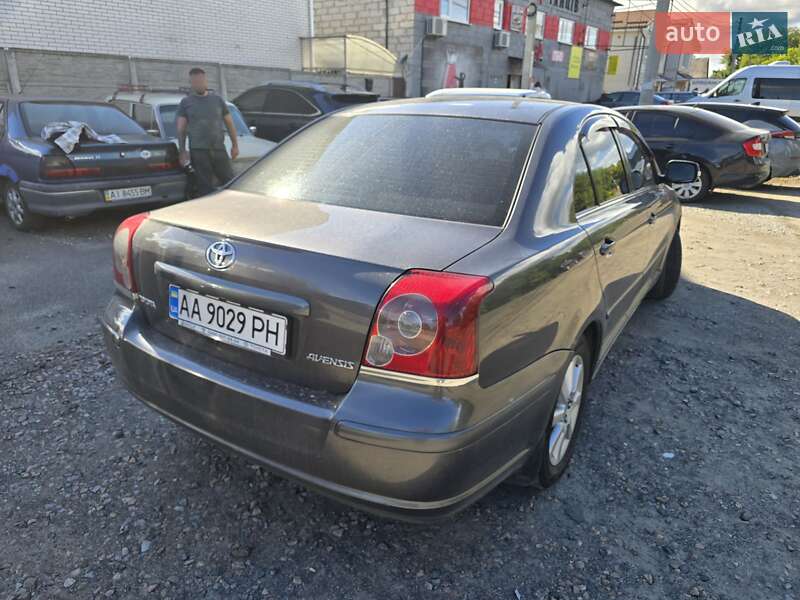 Седан Toyota Avensis 2008 в Боярці