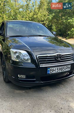 Седан Toyota Avensis 2003 в Раздельной
