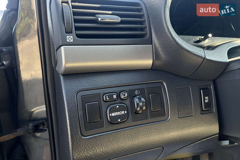 Універсал Toyota Avensis 2006 в Мукачевому