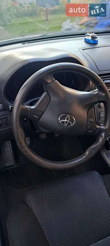 Седан Toyota Avensis 2007 в Хоросткові