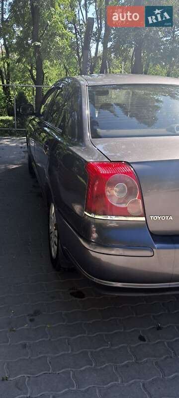 Седан Toyota Avensis 2007 в Хоросткові