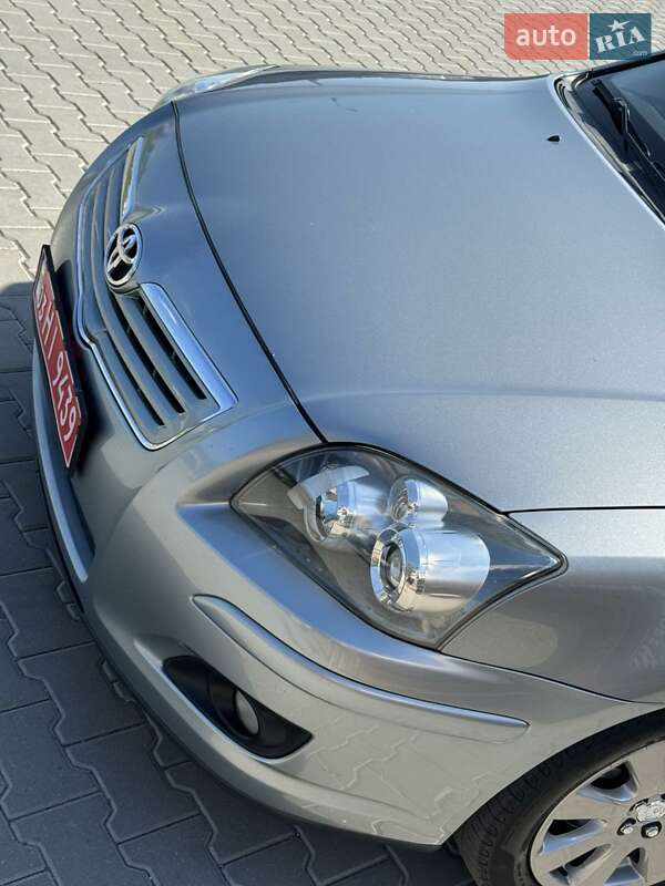 Універсал Toyota Avensis 2008 в Вінниці
