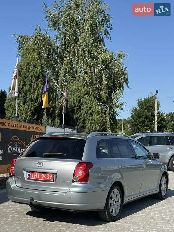 Універсал Toyota Avensis 2008 в Вінниці
