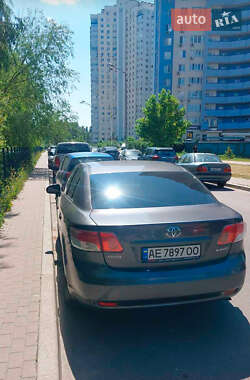 Седан Toyota Avensis 2011 в Києві