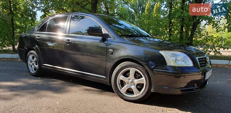 Седан Toyota Avensis 2004 в Черкассах