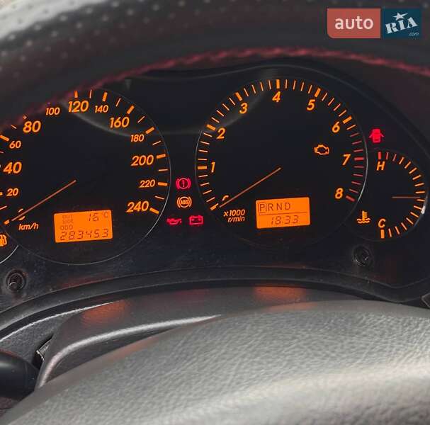 Седан Toyota Avensis 2003 в Снятине