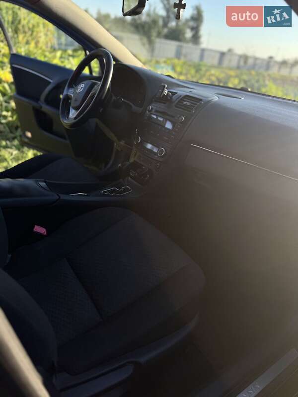 Универсал Toyota Avensis 2009 в Житомире