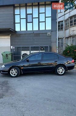 Седан Toyota Avensis 2000 в Одесі