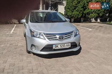 Седан Toyota Avensis 2012 в Ровно