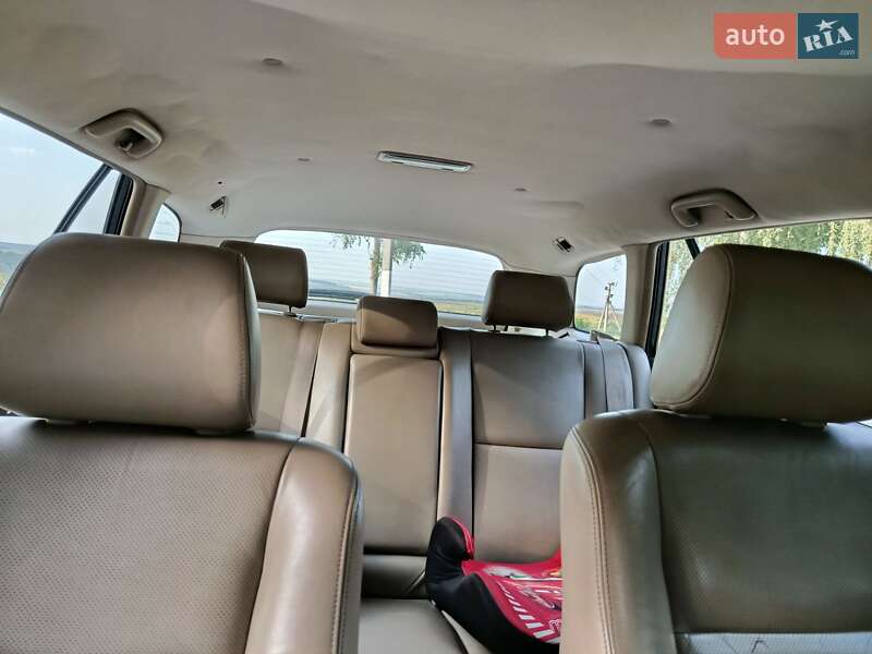 Универсал Toyota Avensis 2006 в Крыжополе