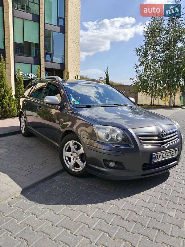 Универсал Toyota Avensis 2007 в Хмельницком