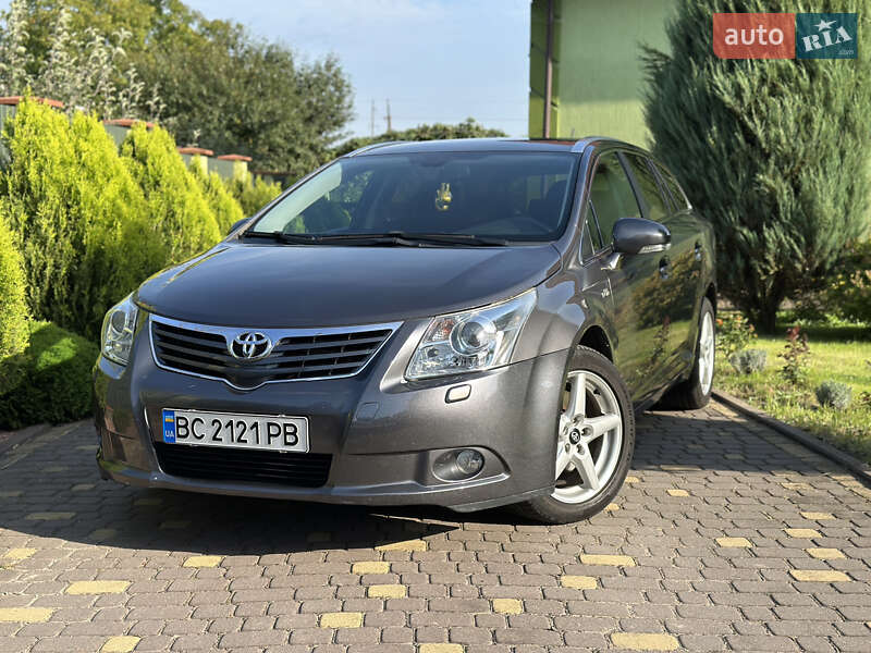 Универсал Toyota Avensis 2010 в Львове фото Универсал Toyota Avensis 2010 в Львове