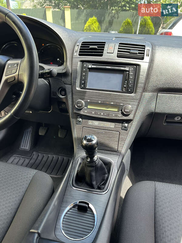 Универсал Toyota Avensis 2010 в Львове фото 9 Универсал Toyota Avensis 2010 в Львове