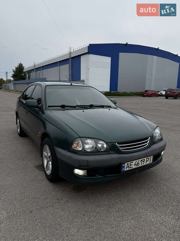 Toyota Avensis 1998 Toyota Avensis 1998