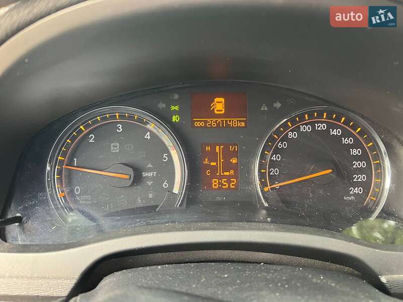 Универсал Toyota Avensis 2008 в Гайвороне