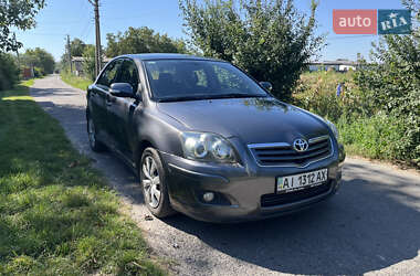 Седан Toyota Avensis 2006 в Києві