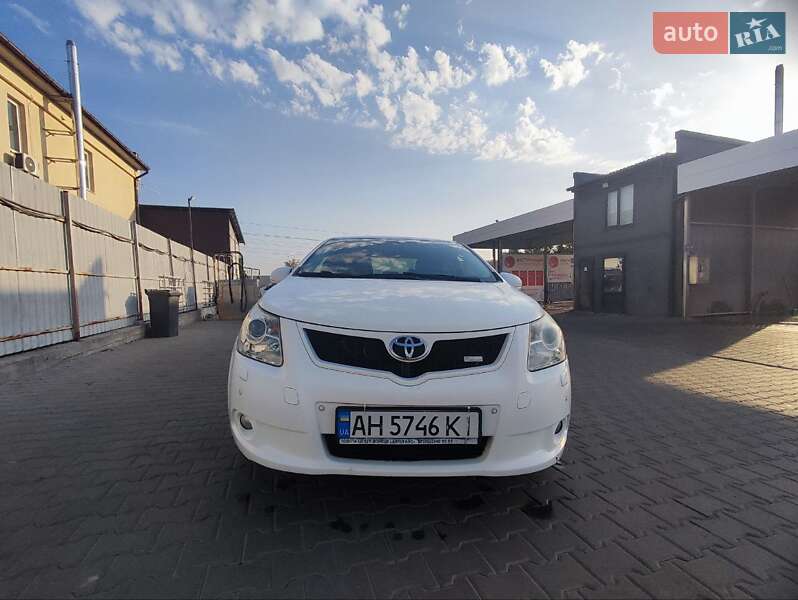 Toyota Avensis 2011 Toyota Avensis 2011