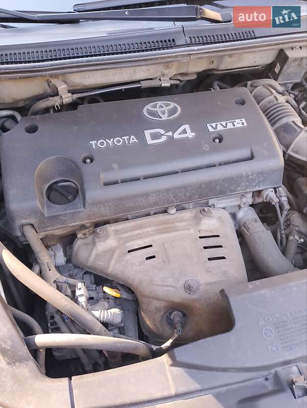 Toyota Avensis 2008