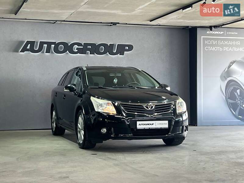 Toyota Avensis 2010