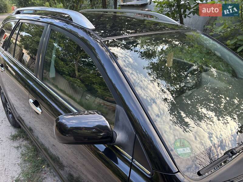 Универсал Toyota Avensis 2005 в Изюме