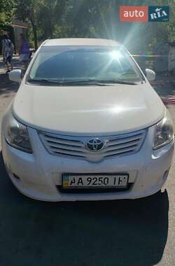 Седан Toyota Avensis 2011 в Києві