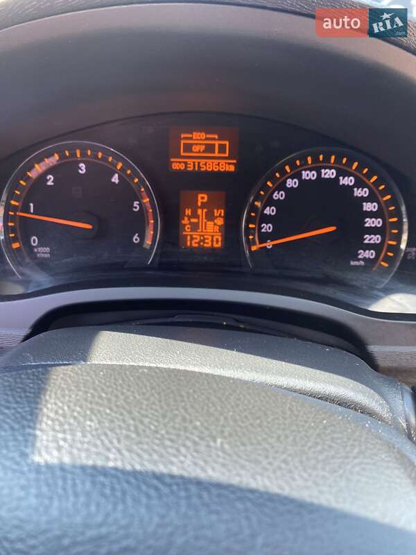 Универсал Toyota Avensis 2010 в Харькове