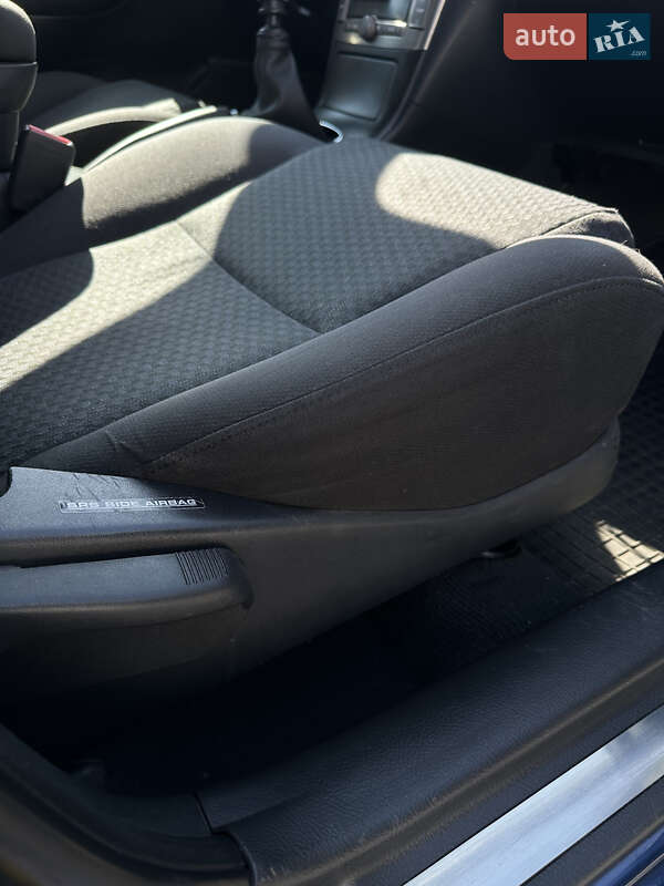 Универсал Toyota Avensis 2005 в Днепре