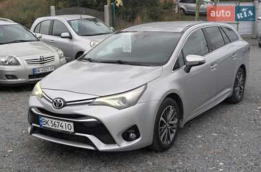 Универсал Toyota Avensis 2016 в Ровно