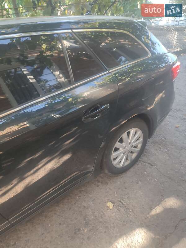 Универсал Toyota Avensis 2012 в Кропивницком