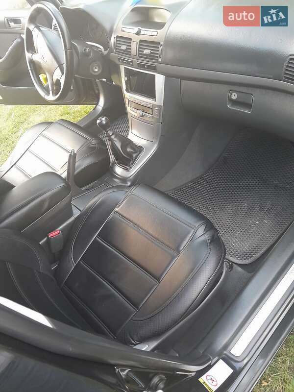 Универсал Toyota Avensis 2006 в Ивано-Франковске