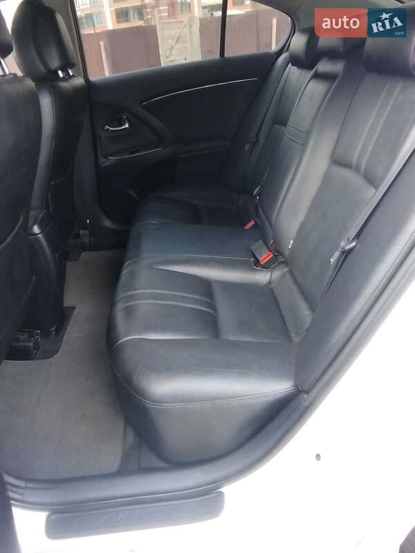 Седан Toyota Avensis 2008 в Чернигове фото 18 Седан Toyota Avensis 2008 в Чернигове
