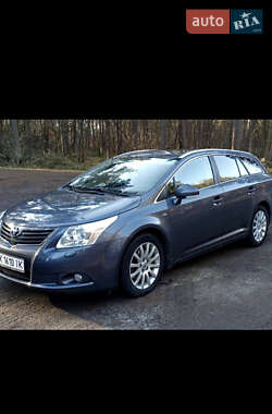 Універсал Toyota Avensis 2010 в Самборі