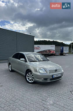 Седан Toyota Avensis 2005 в Львові