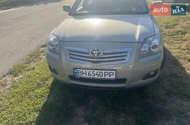 Ліфтбек Toyota Avensis 2006 в Дніпрі